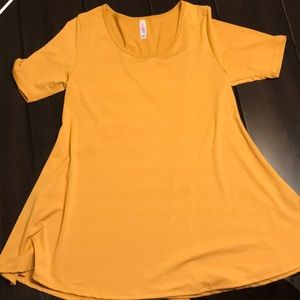 Lularoe perfect T